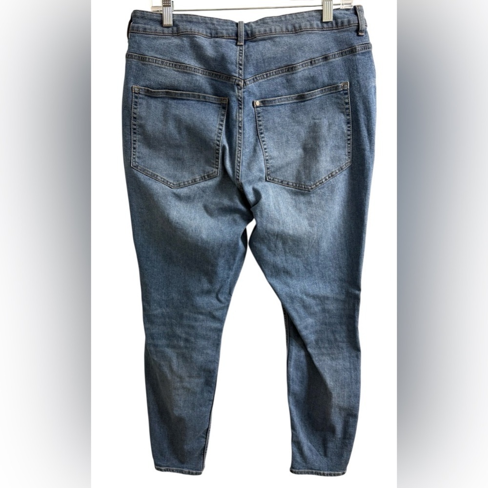 H&M CURVY FIT ULTRA HIGH WAIST ANKLE JEANS WOMEN’S SIZE L STRETCH DENIM NWOT - Picture 6 of 8